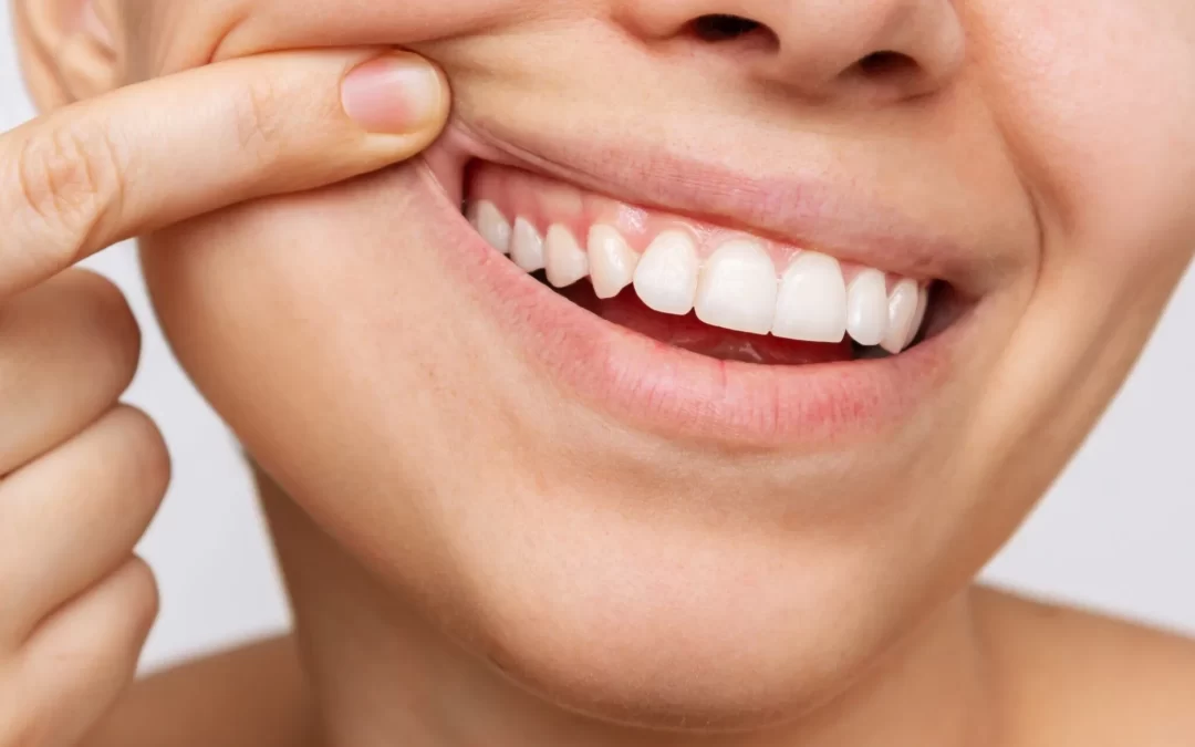 5 Dental Tips for a Happy and Healthy Mouth from Your Scarborough Dentists